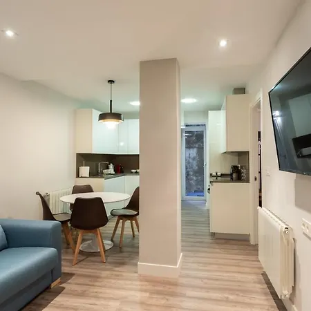 Lugar Especial, Gran Patio, Junto Al Ayuntamiento * בילבאו