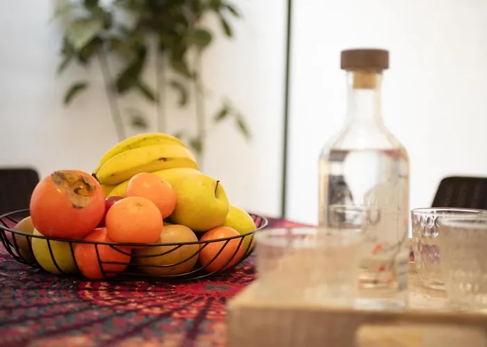 Lugar Especial, Gran Patio, Junto Al Ayuntamiento * Bilbao